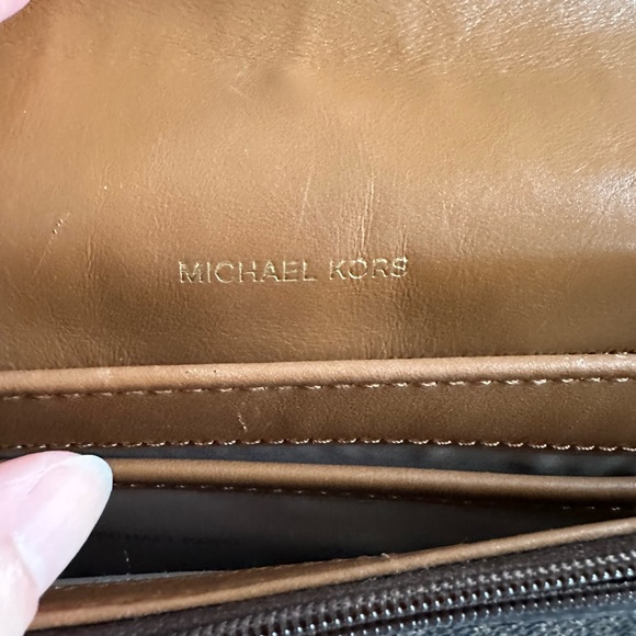 Michael Kors Signature Canvas Crossbody - Picture 7 of 8